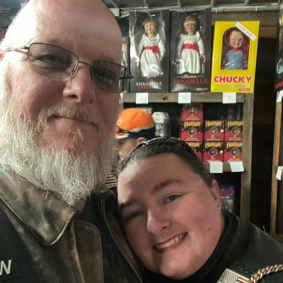 Meet your Posher, Tracie. Howdy Y'all!! - Picture 7 of 16